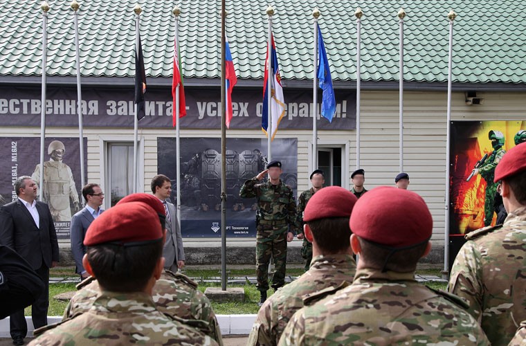 Các đơn vị đặc nhiệm Nga, Belarus, Serbia vừa có cuộc thi tài 3 môn phối hợp vào những ngày cuối tháng 6. Tham gia cuộc thi đặc biệt này có sự góp mặt của hầu hết các đơn vị tác chiến đặc biệt, chống khủng bố tinh nhuệ của Cơ quan An ninh Liên bang Nga (FSB), cơ quan Thi hành án Liên bang Nga (FSIN), đơn vị thuộc Bộ nội vụ Nga, Belarus, Serbia.